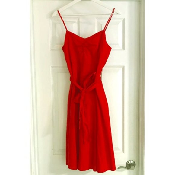 GAP Dresses & Skirts - NEW Red GAP dress w/ spagetti straps